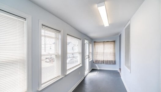 Building Photo - 609 49th Pl NE