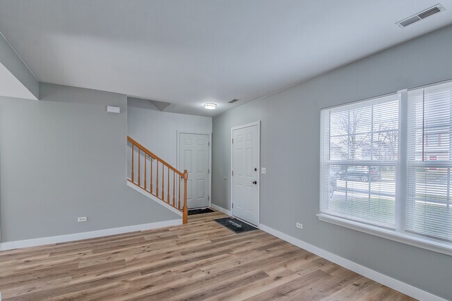 Building Photo - 1431 W Split Oak Cir