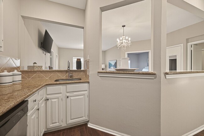 Building Photo - 2211 S Braeswood Blvd