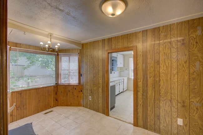 Building Photo - DU HOUSE FOR RENT