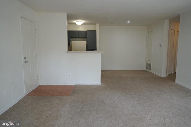 Building Photo - 18502 Boysenberry Dr