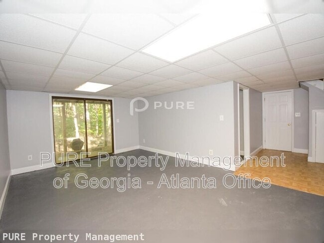 Building Photo - 540 Silver Pine Trail