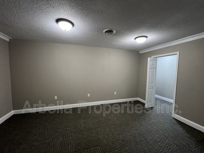 Building Photo - 1415 Kingsport Hwy