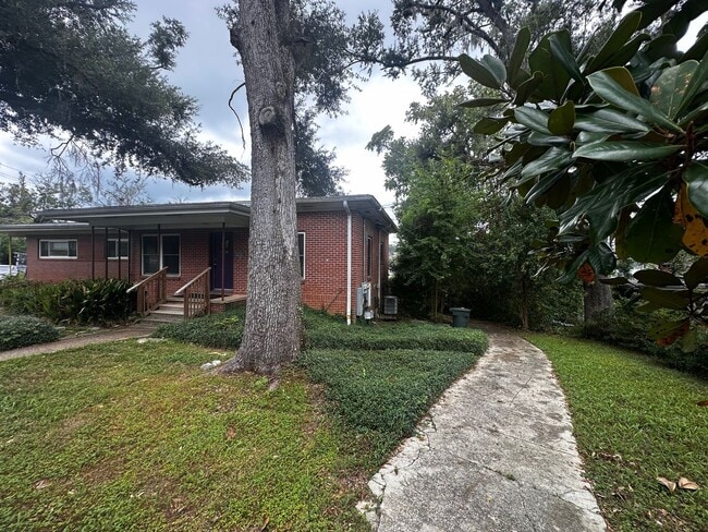 Building Photo - 1534 S Gadsden St