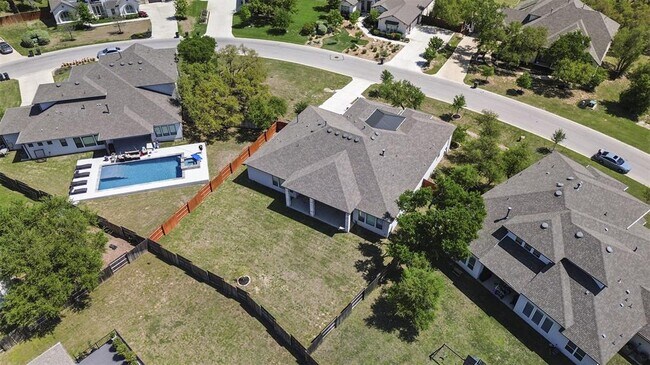 Building Photo - 299 Peakside Cir