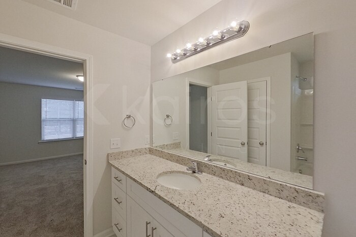 Building Photo - 114 Western Red Cedar Dr