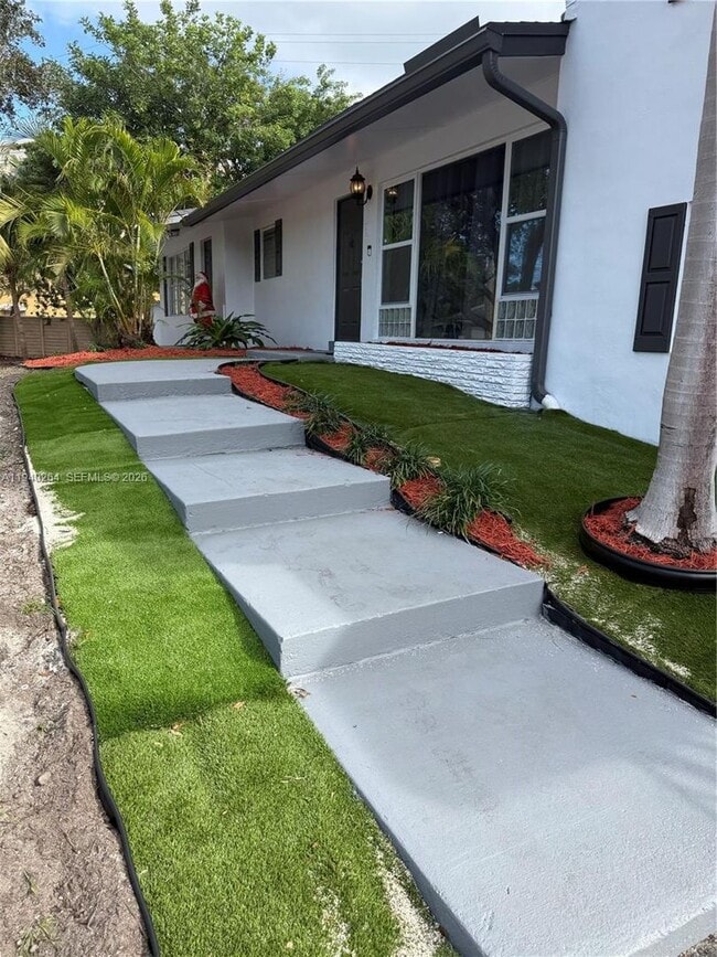 Building Photo - 2036 NE 21st Ave