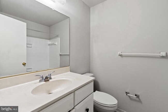 Building Photo - 11817 Becket St