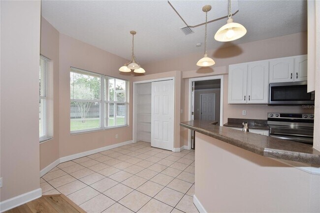 Building Photo - 33 Westridge Ln