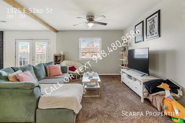 Building Photo - 1925 E 52nd St