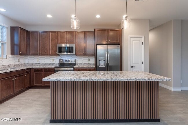 Building Photo - 14341 W Smoketree Dr