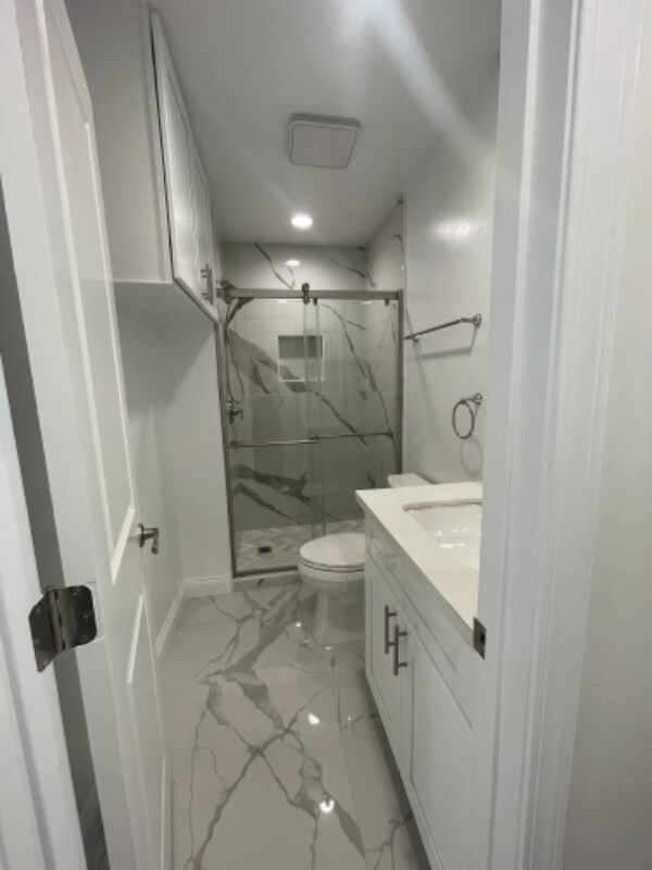 Building Photo - 1521 W Cerritos Ave