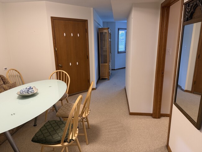 Building Photo - 2605 N 76th Ave