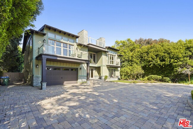 Building Photo - 7322 Birdview Ave