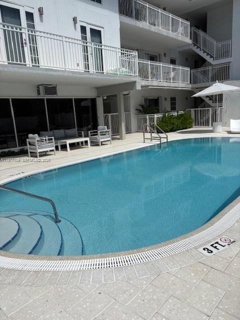 Building Photo - 290 Sunrise Dr