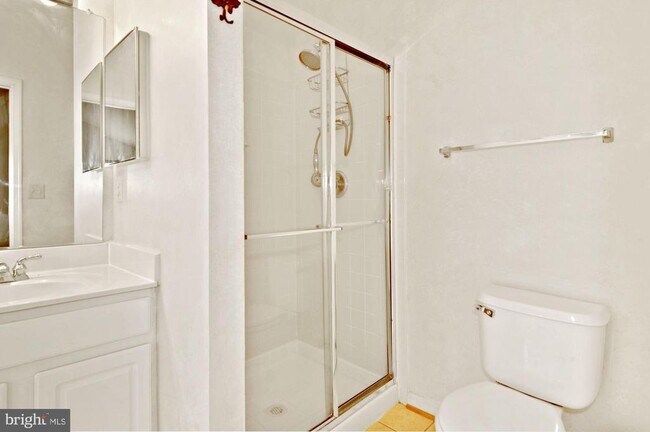 Building Photo - 12489 Lucas Dr