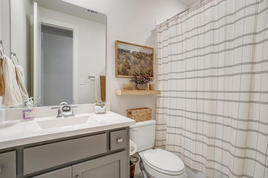 Building Photo - 14904 Chipwood Dr