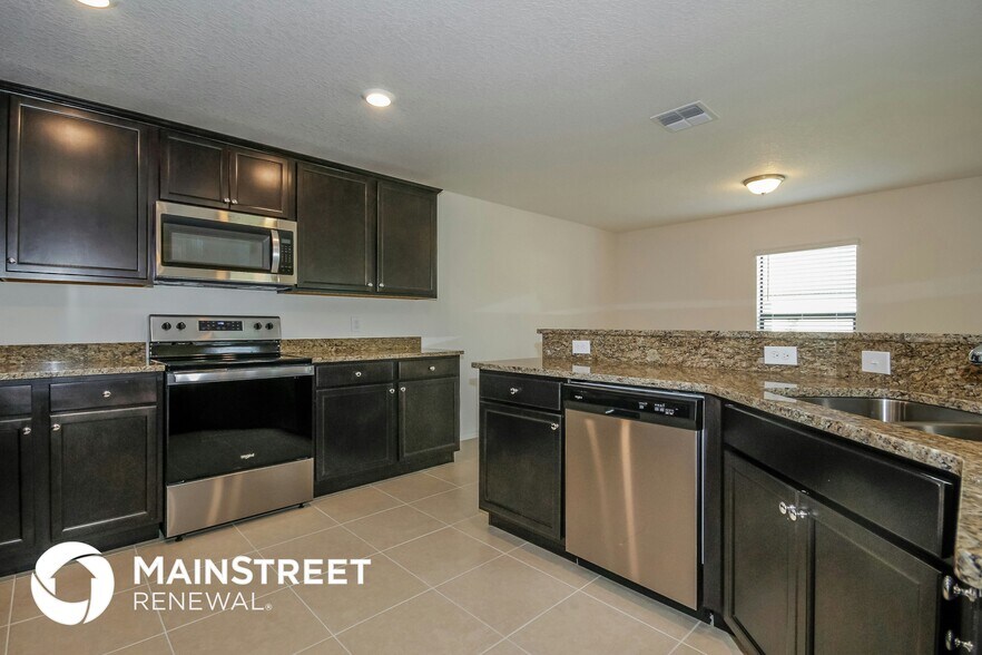 Building Photo - 2423 Caspian Dr