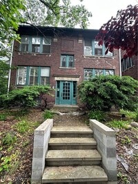 Building Photo - 2276 Grandview Ave