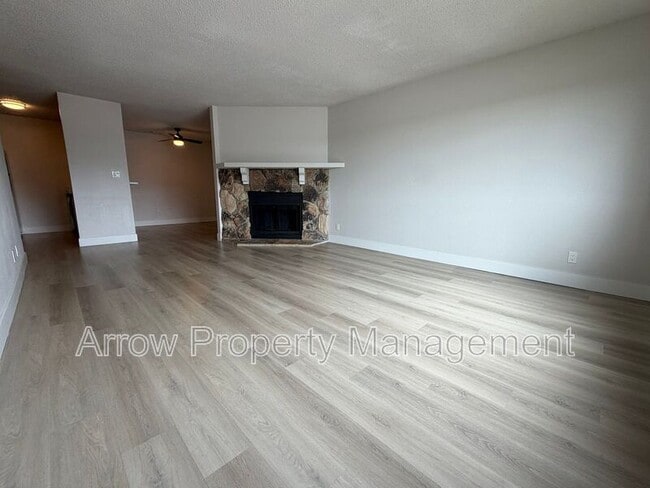 Building Photo - 2340 N 44th St