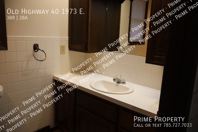 Building Photo - Old Highway 40 1973 E.-