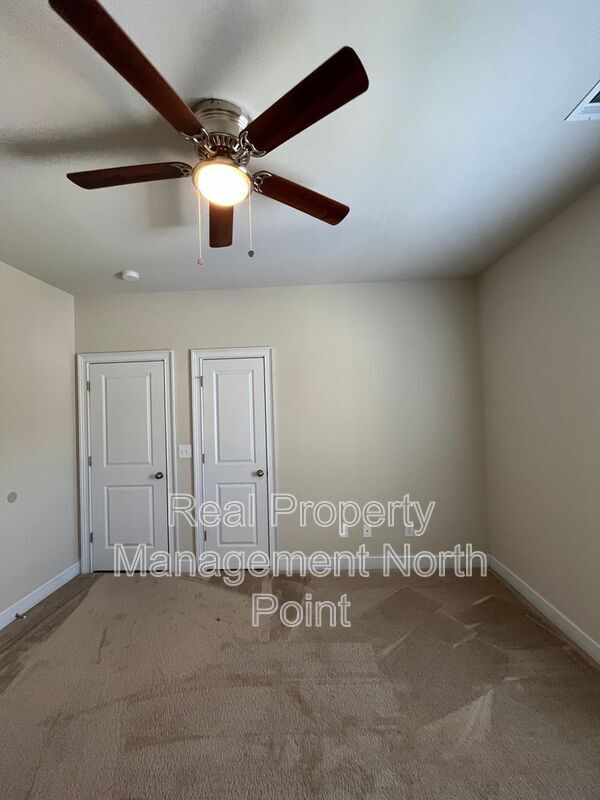 Building Photo - 184 Gray Trl