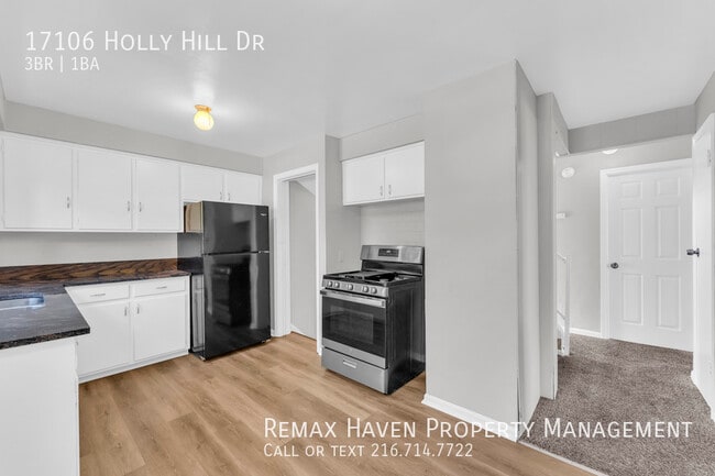 Building Photo - 17106 Holly Hill Dr