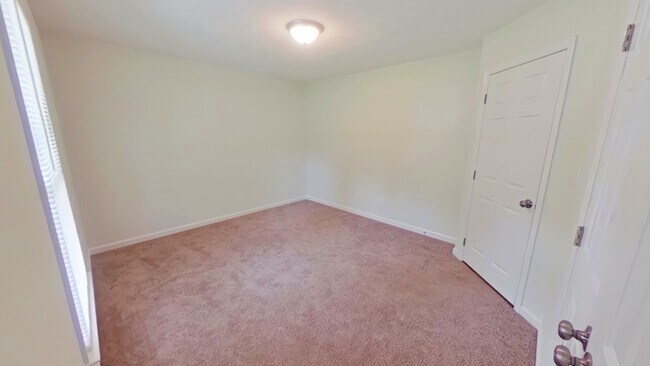 Building Photo - 6778 Buttermere Dr