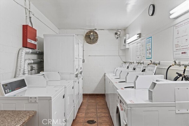 Building Photo - 8163 Redlands St