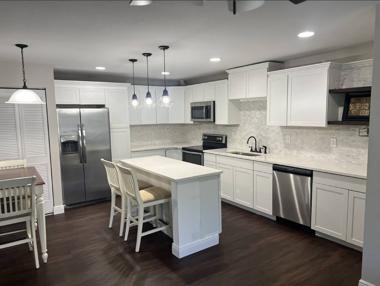 Building Photo - 1258 Pine Ridge Cir W