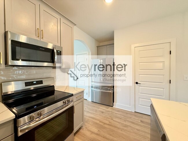 Building Photo - 1674 S Watkins St