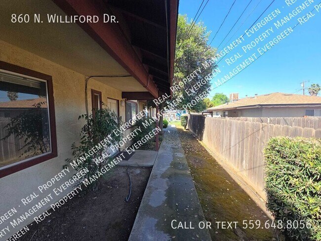 Building Photo - 860 N Williford Dr