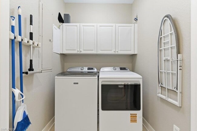 Building Photo - 10731 Mirasol Dr