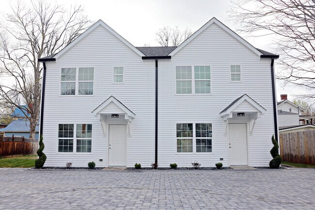 Building Photo - 217 Quince Alley