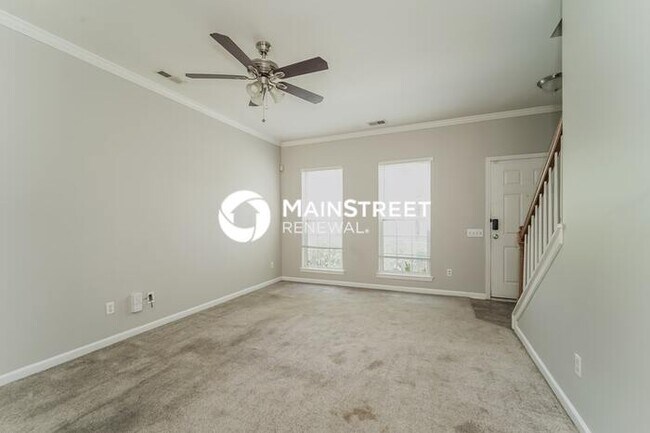 Building Photo - 3 Bedroom Pet-Friendly Home in Charlotte, NC with Main Street Renewal