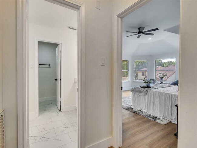 Building Photo - 246 Cedar Elm Ln