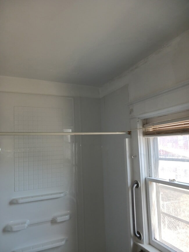 Building Photo - 1214 S 22nd St
