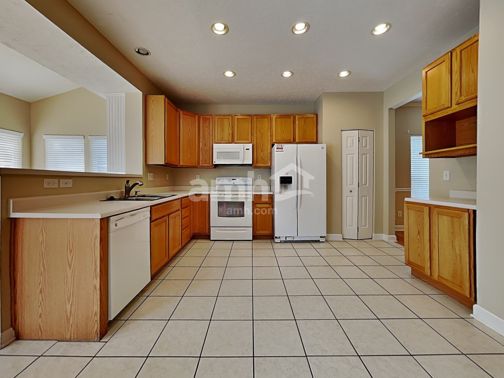 Building Photo - 251 Indian Pointe Dr