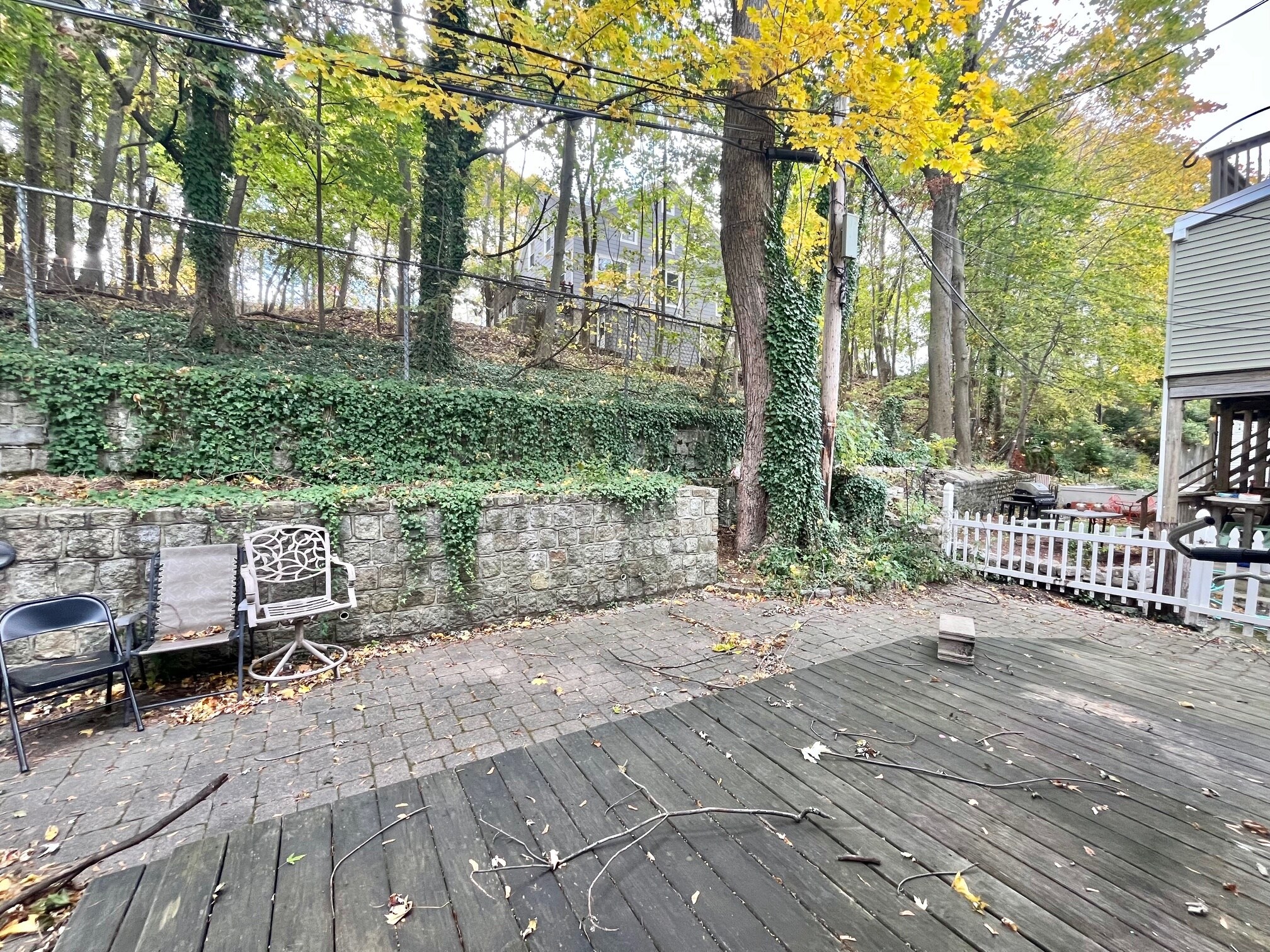 Building Photo - 16 Sachem St