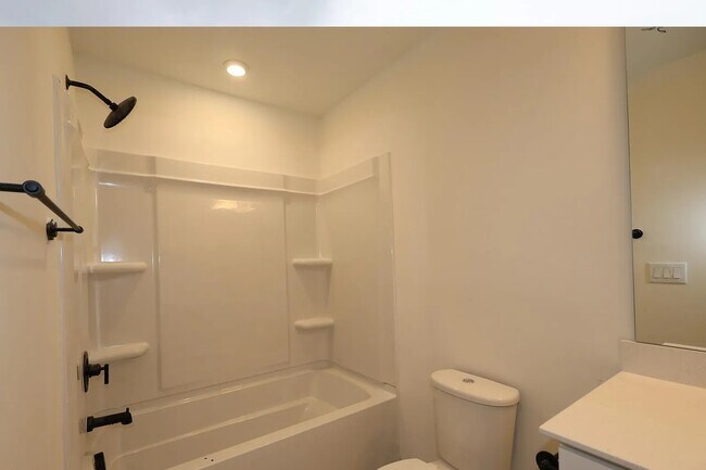 Building Photo - 6973 Doddridge Ln