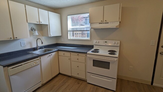 Interior Photo - 2nd Street Townhomes