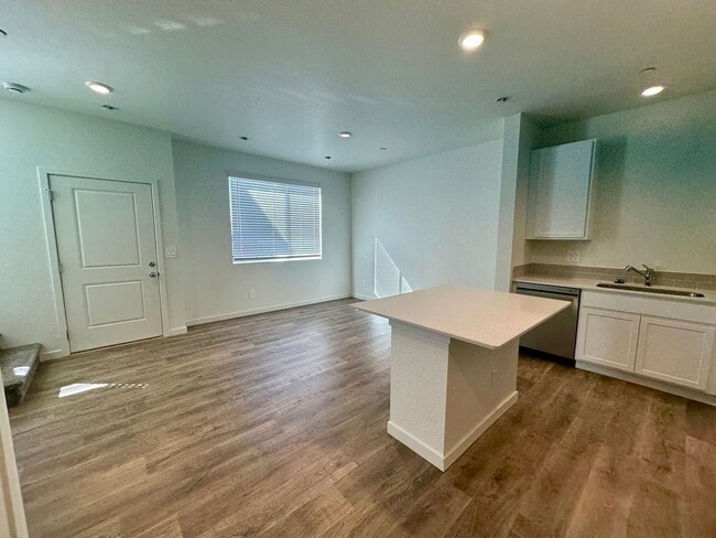 Building Photo - 3905 Congaree Wy