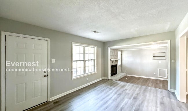 Building Photo - 3674 Ridgemont Ave