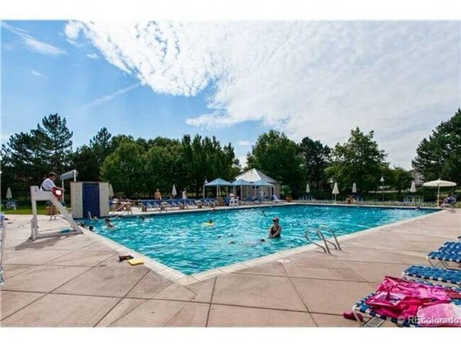 Building Photo - The Full Package