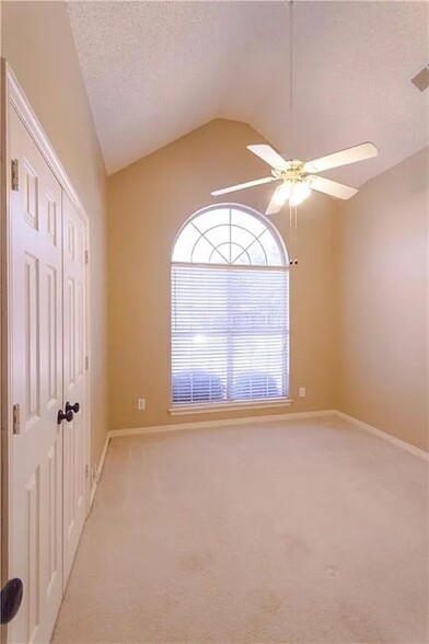 Building Photo - 8161 Durham Dr