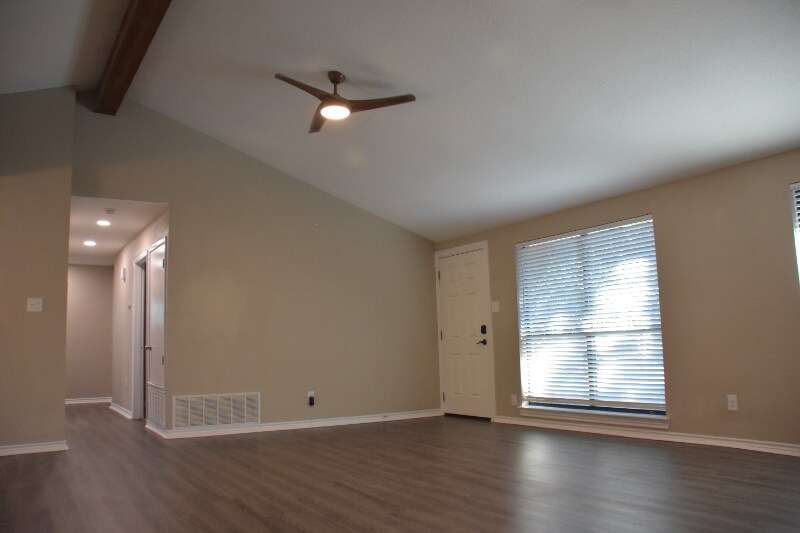 Building Photo - 8318 Grey Knoll Dr