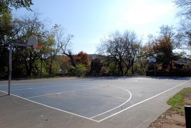 Building Photo - 2500 Q St NW