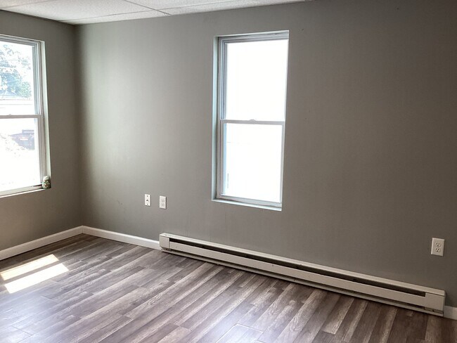 Building Photo - 174 Hamilton Ave