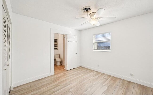 Building Photo - 86 N El Mar Dr