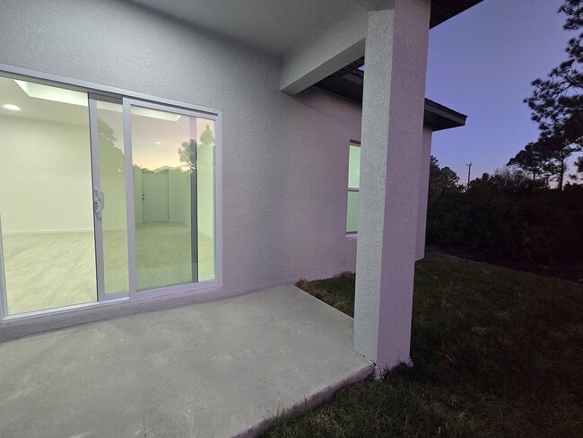 Building Photo - BRAND NEW 4/2/2-SOUTH LEHIGH ACRES